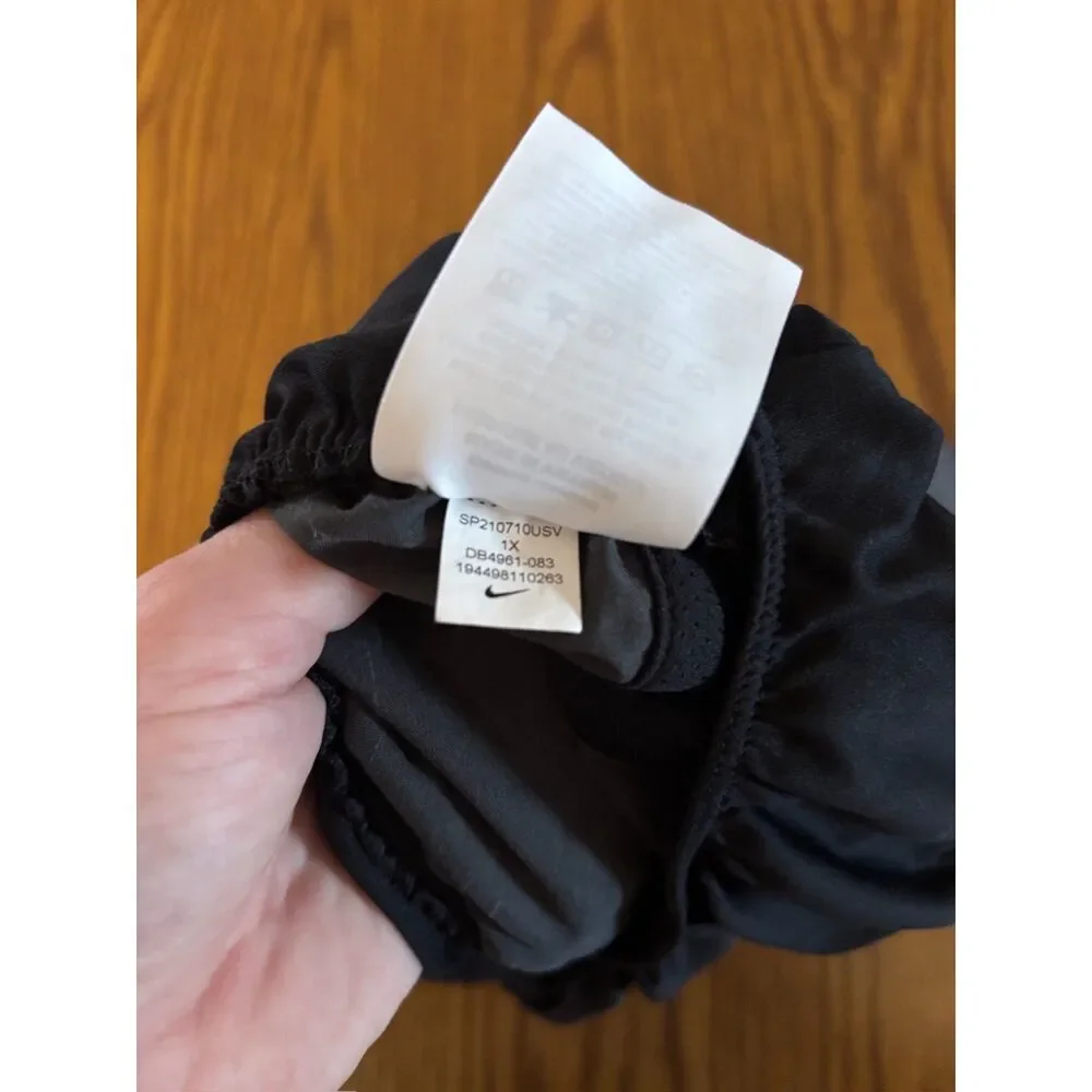 Nike Women's Tempo Dry Core 3 running shorts black & gray size 1X